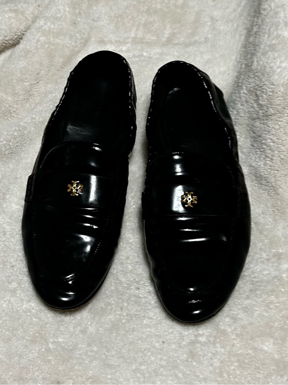 Tory Burch Black Patent Leather Slip-On Loafers with Gold Logo - Picture 3 of 7